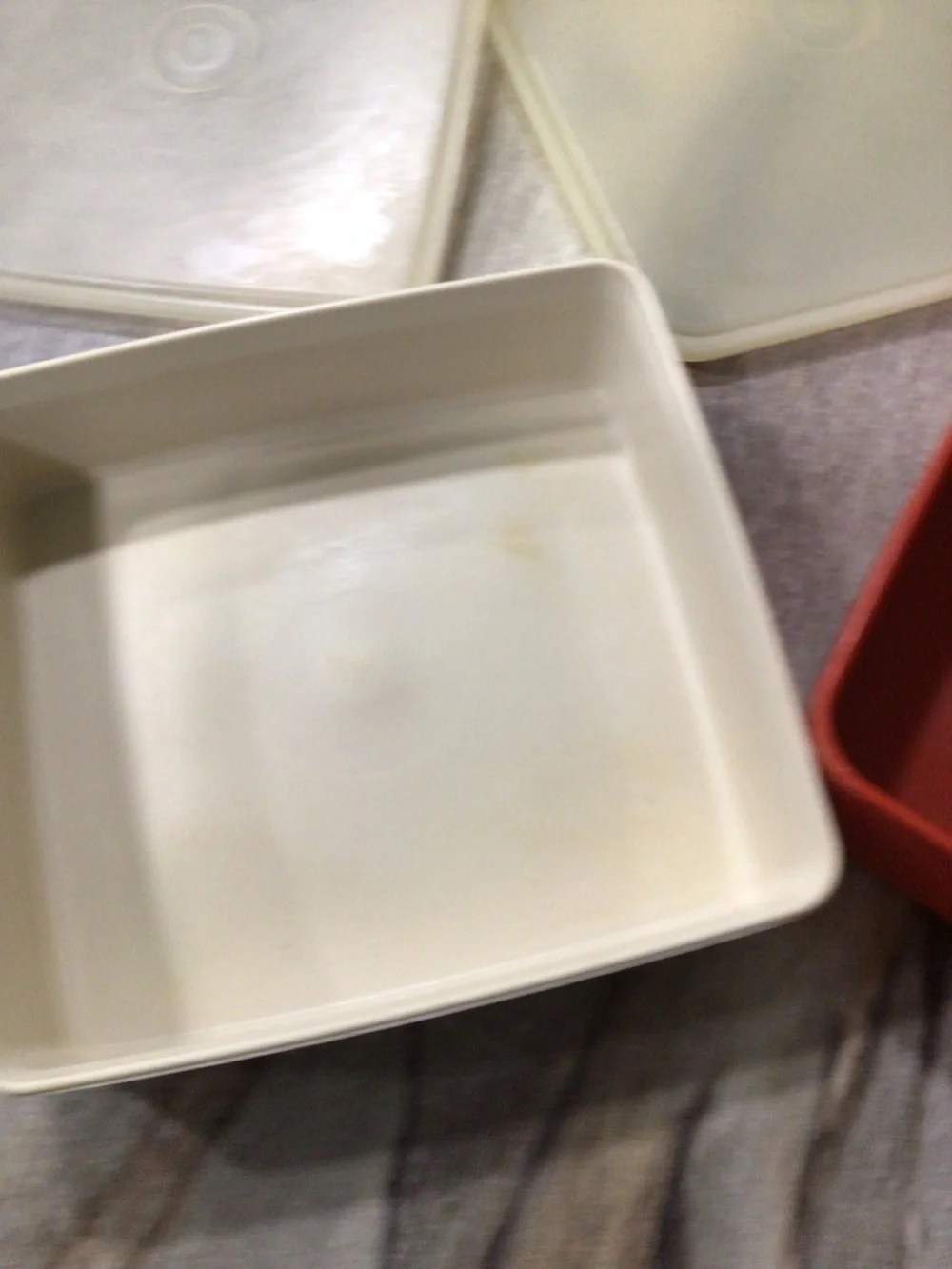 Vtg Tupperware Square Away Sandwich Keepers Set Almond & Paprika Red 670 1458